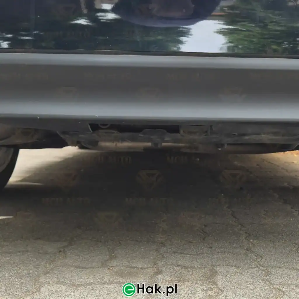 1 montaż haka holowniczego toyota camry 2019-