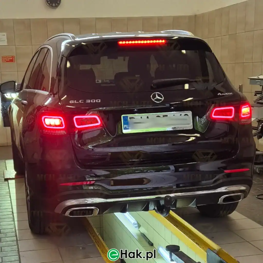 12 montaż haka holowniczego mercedes glc x253 amg