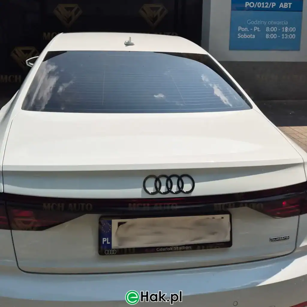 2 montaż haka holowniczego audi a8 d5