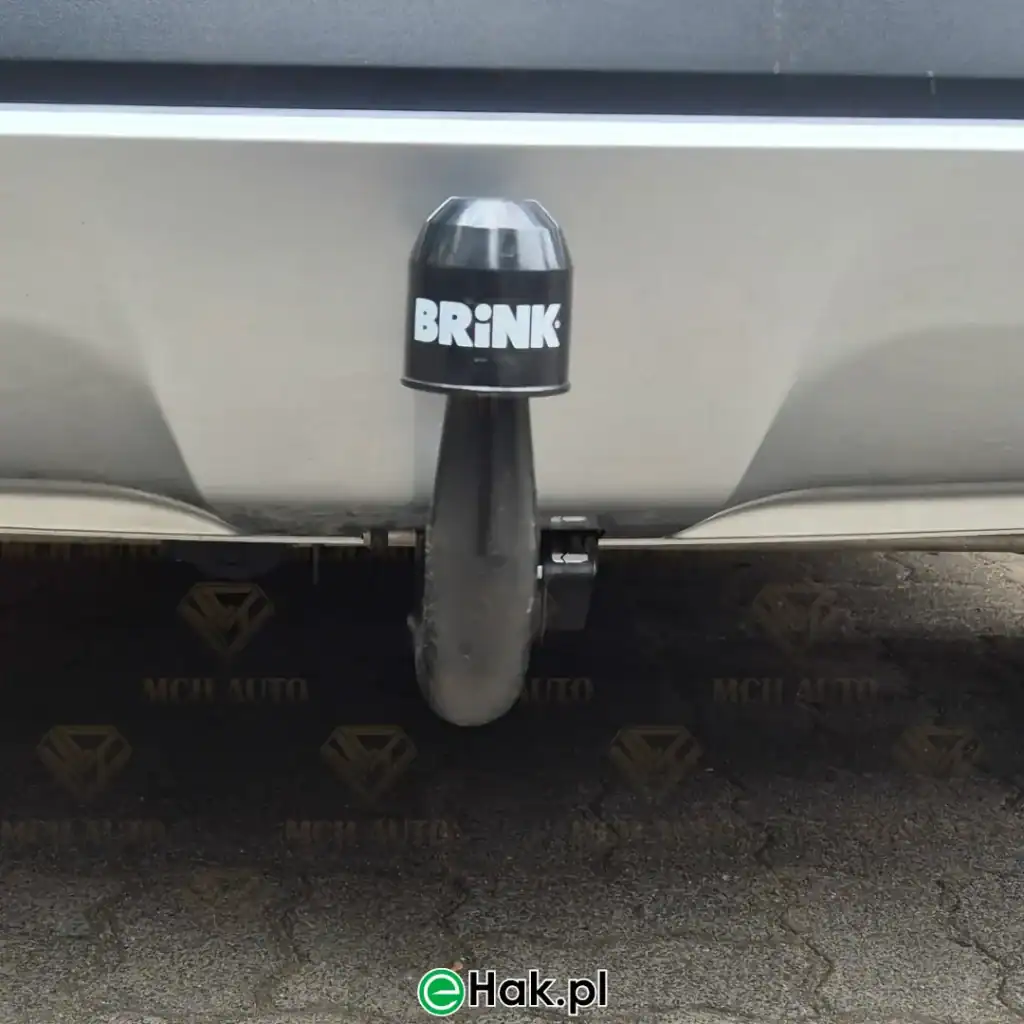 2 montaż haka holowniczego kia xceed