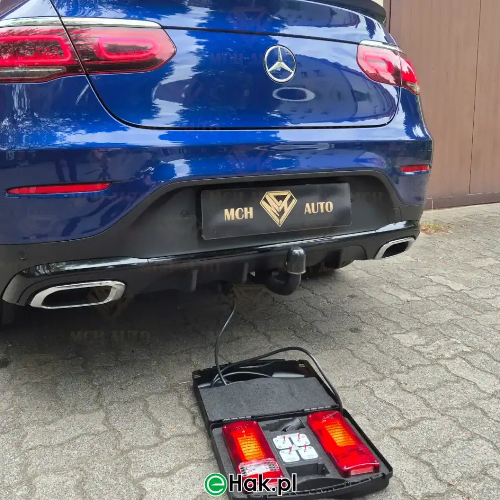 2 montaż haka holowniczego mercedes glc coupe amg line