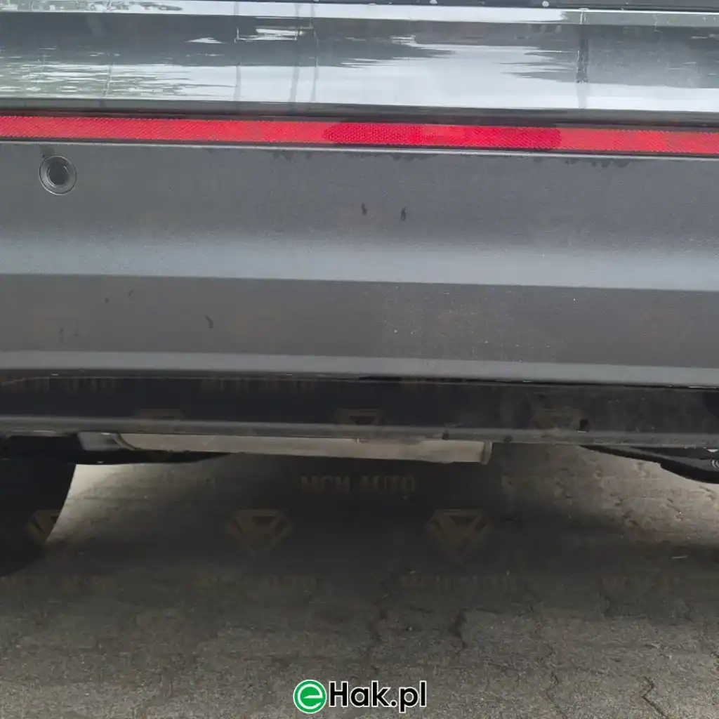 2 montaż haka holowniczego vw tiguan iii