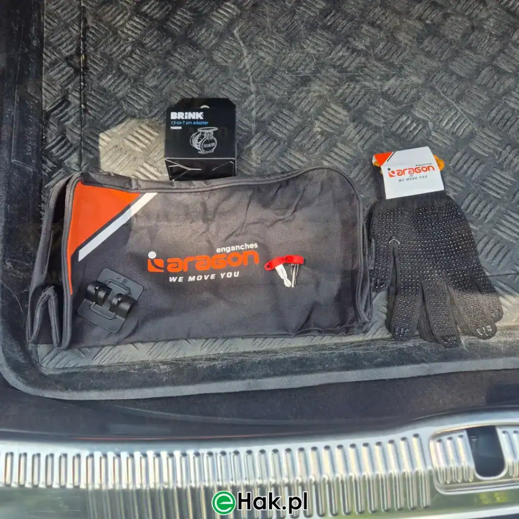 3 montaż haka holowniczego audi a8 d5