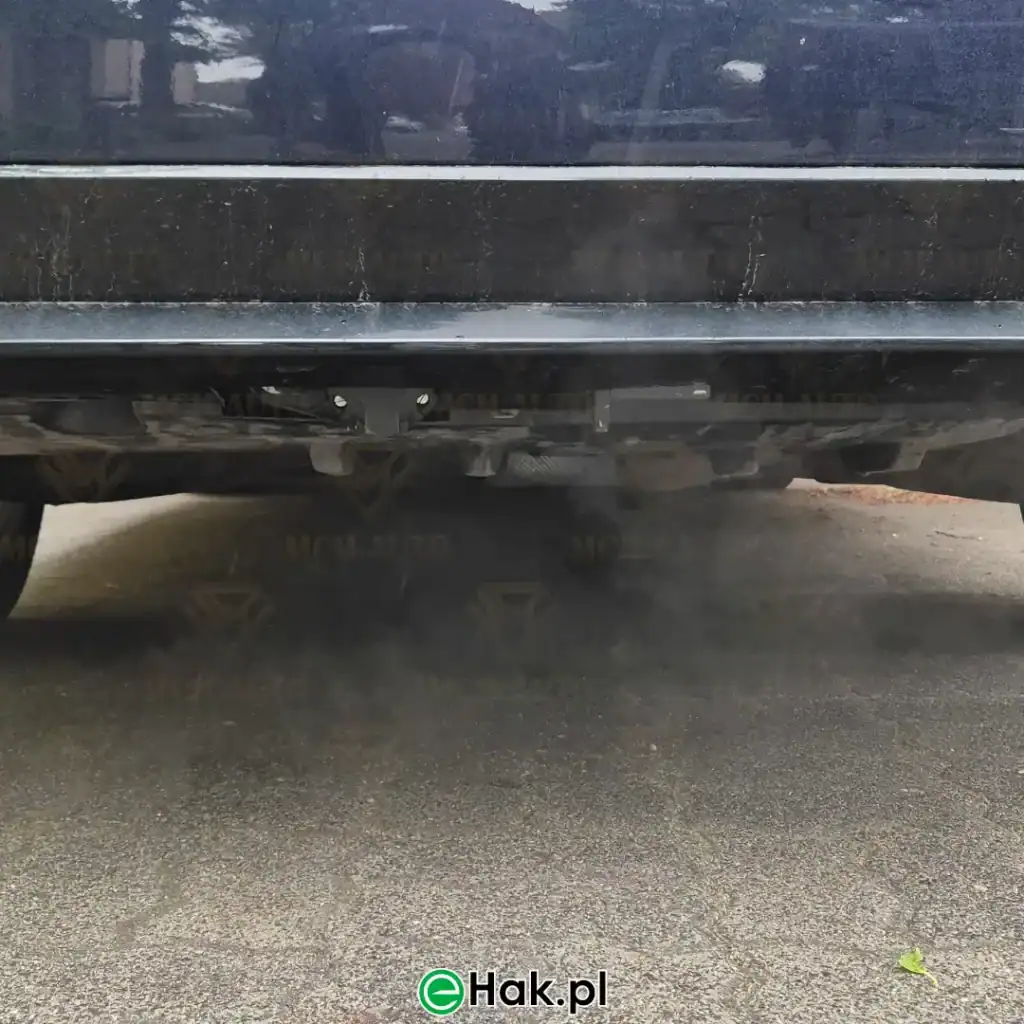 3 montaż haka holowniczego suzuki swace