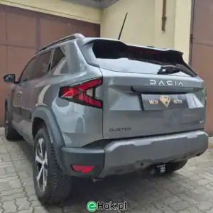 4 montaż haka holowniczego dacia duster iii 2024-