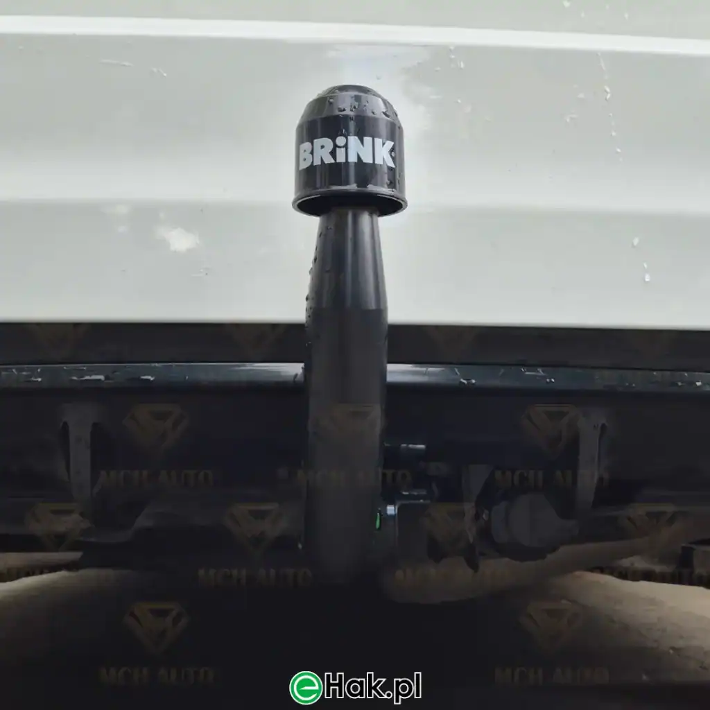 4 montaż haka holowniczego mercedes b w247