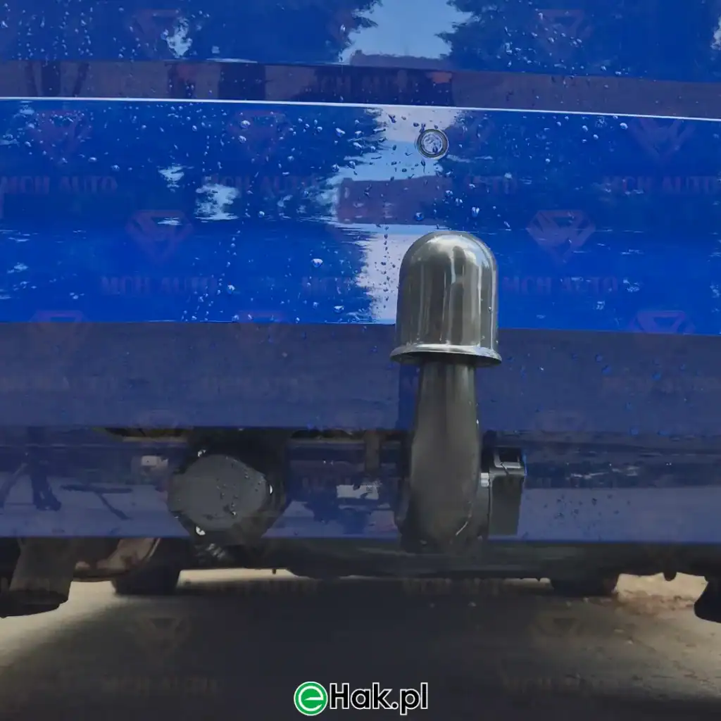 4 montaż haka holowniczego skoda fabia