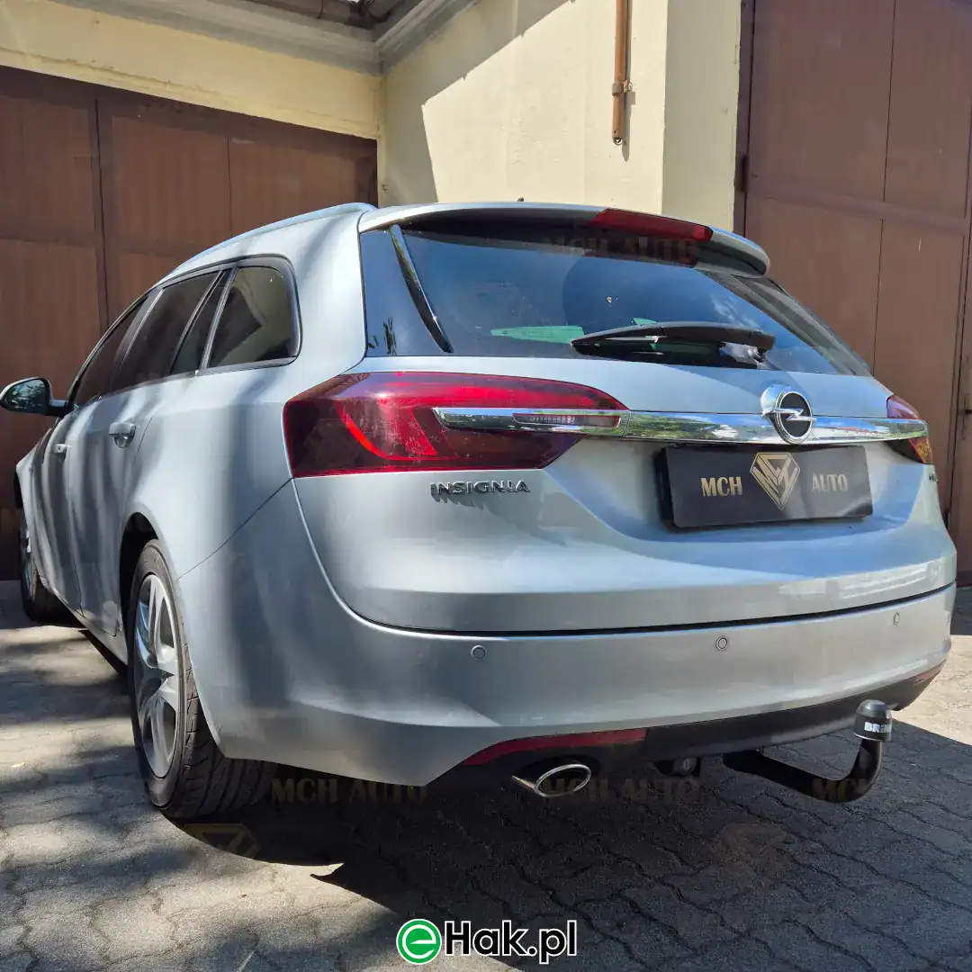 5 montaż haka holowniczego opel insignia