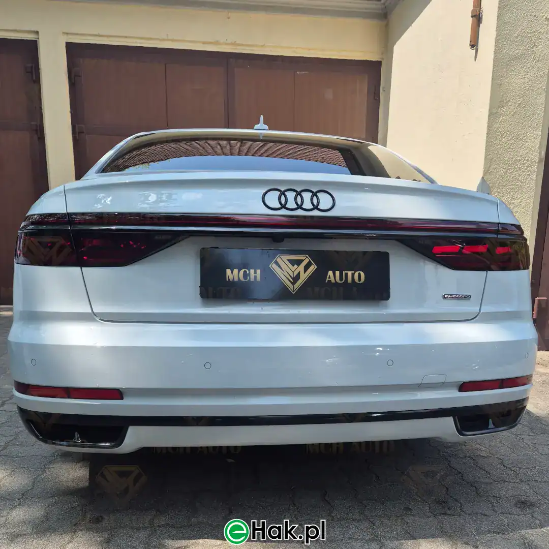 7 montaż haka holowniczego audi a8 d5