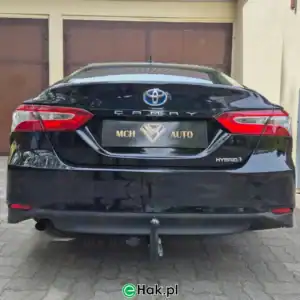 7 montaż haka holowniczego toyota camry 2019-