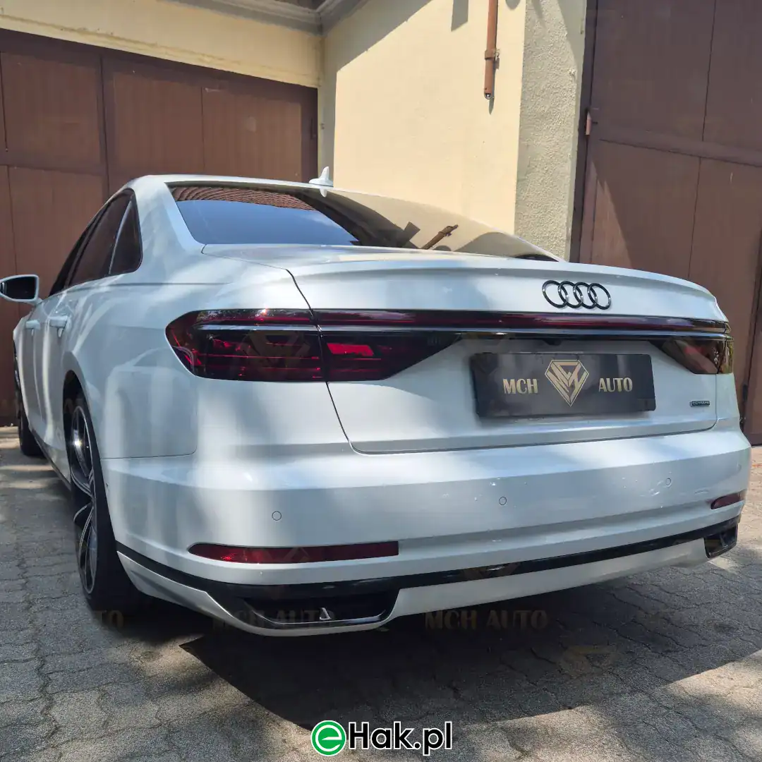 8 montaż haka holowniczego audi a8 d5