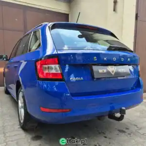 8 montaż haka holowniczego skoda fabia