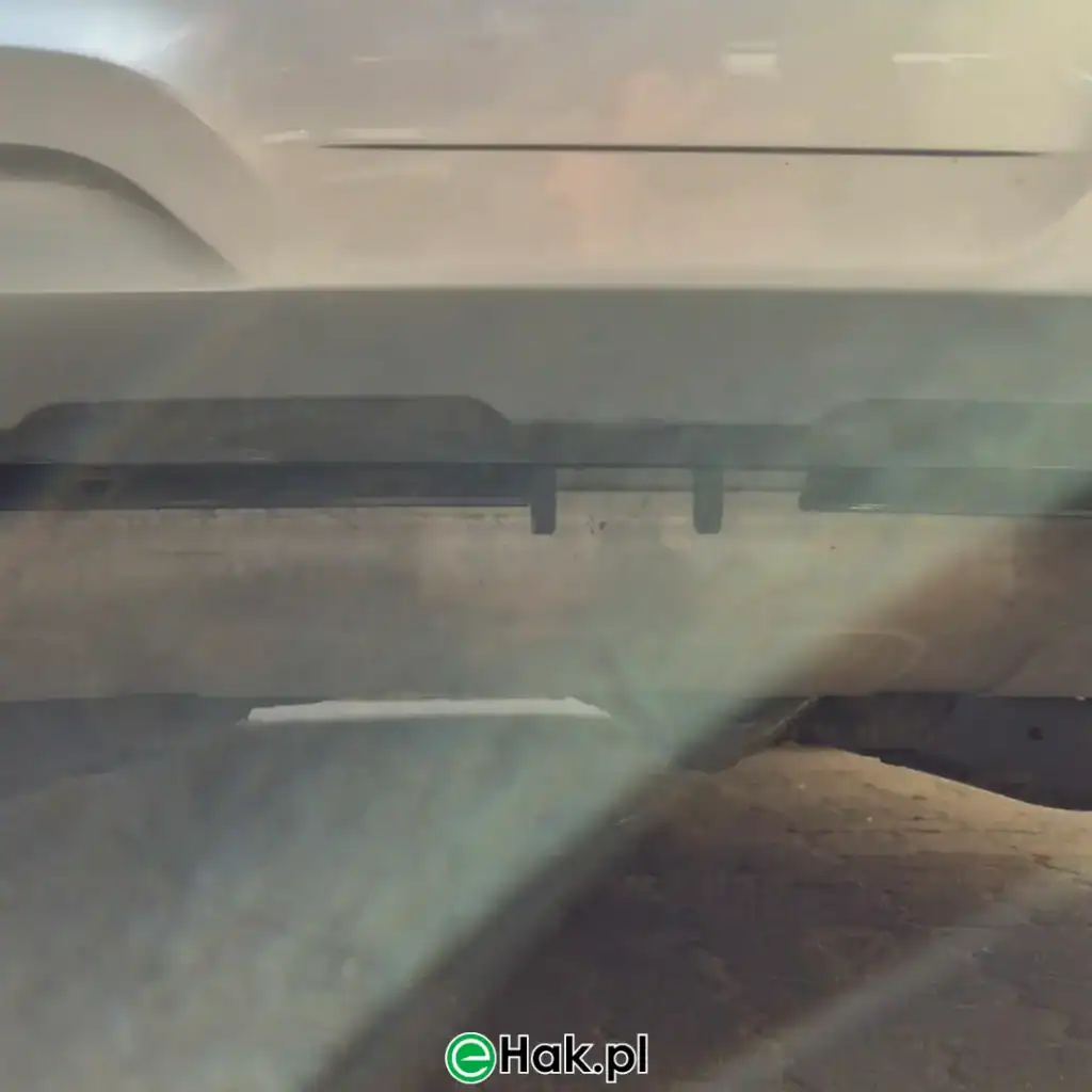 2 montaż haka holowniczego kia sportage v mhev 4x4