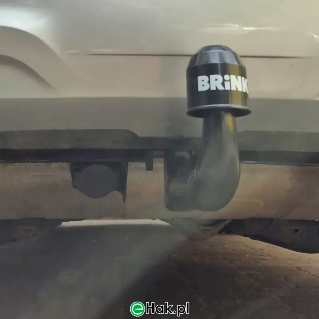 3 montaż haka holowniczego kia sportage v mhev 4x4