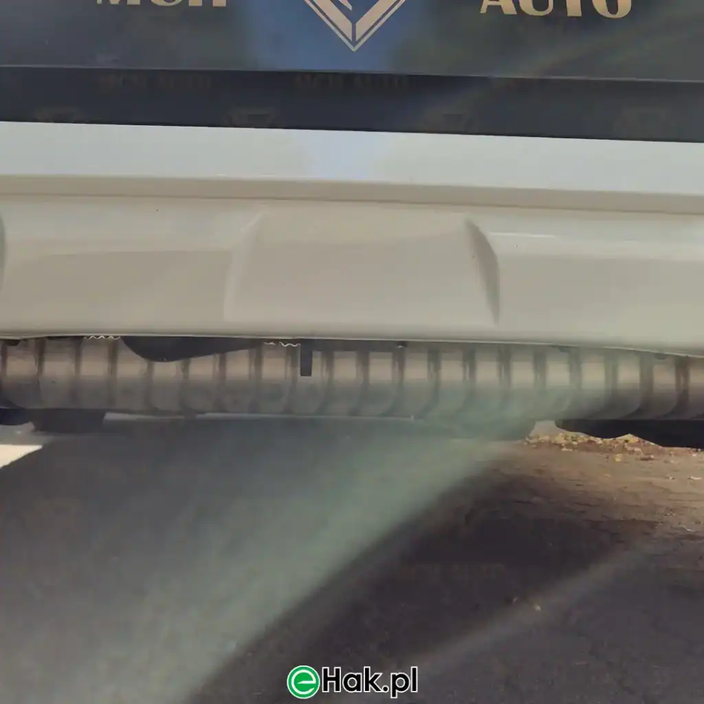 5 montaż haka holowniczego bmw x2.