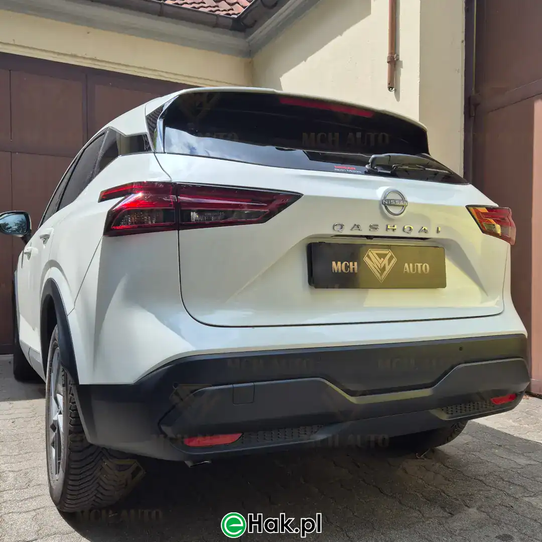 6 montaż haka holowniczego nissan quashqai 3