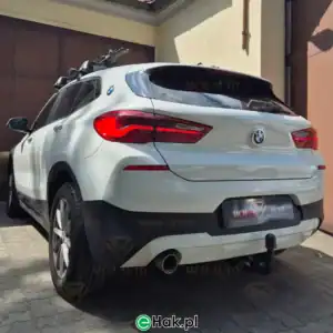 8 montaż haka holowniczego bmw x2.