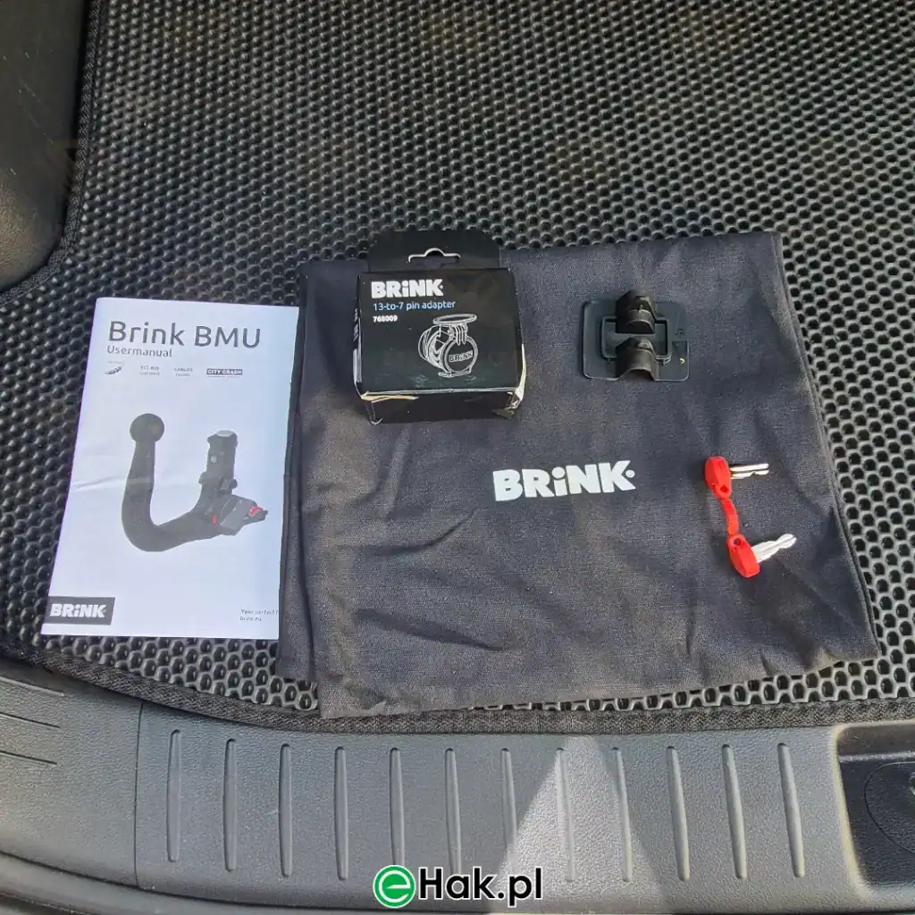 montaż haka holowniczego kia sportage v mhev 4x4