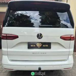 montaż haka holowniczego vw multivan t7