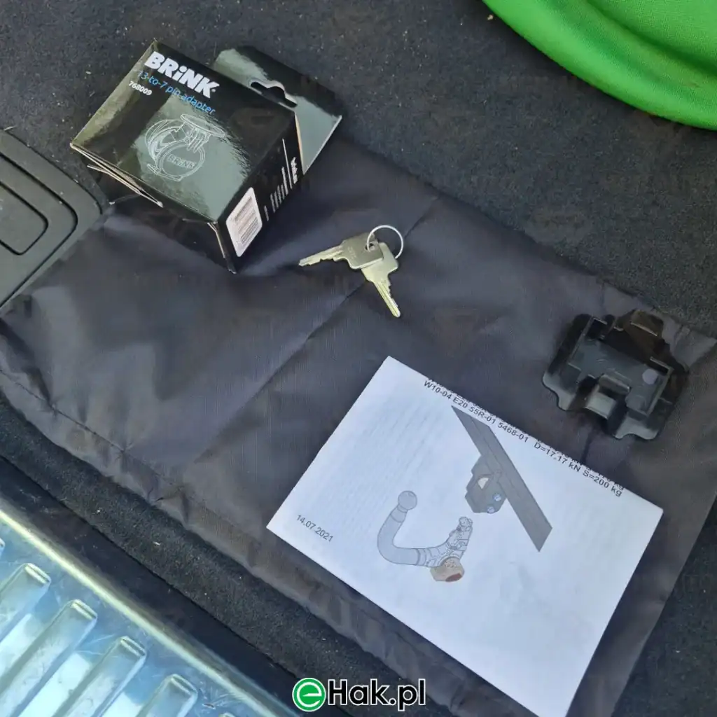 1 montaż haka holowniczego audi q8 s-line