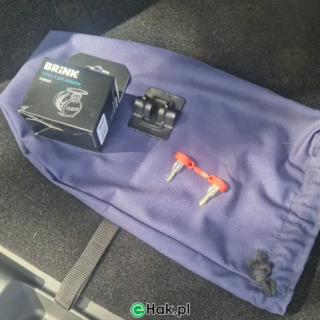 1 montaż haka holowniczego mg hs 2