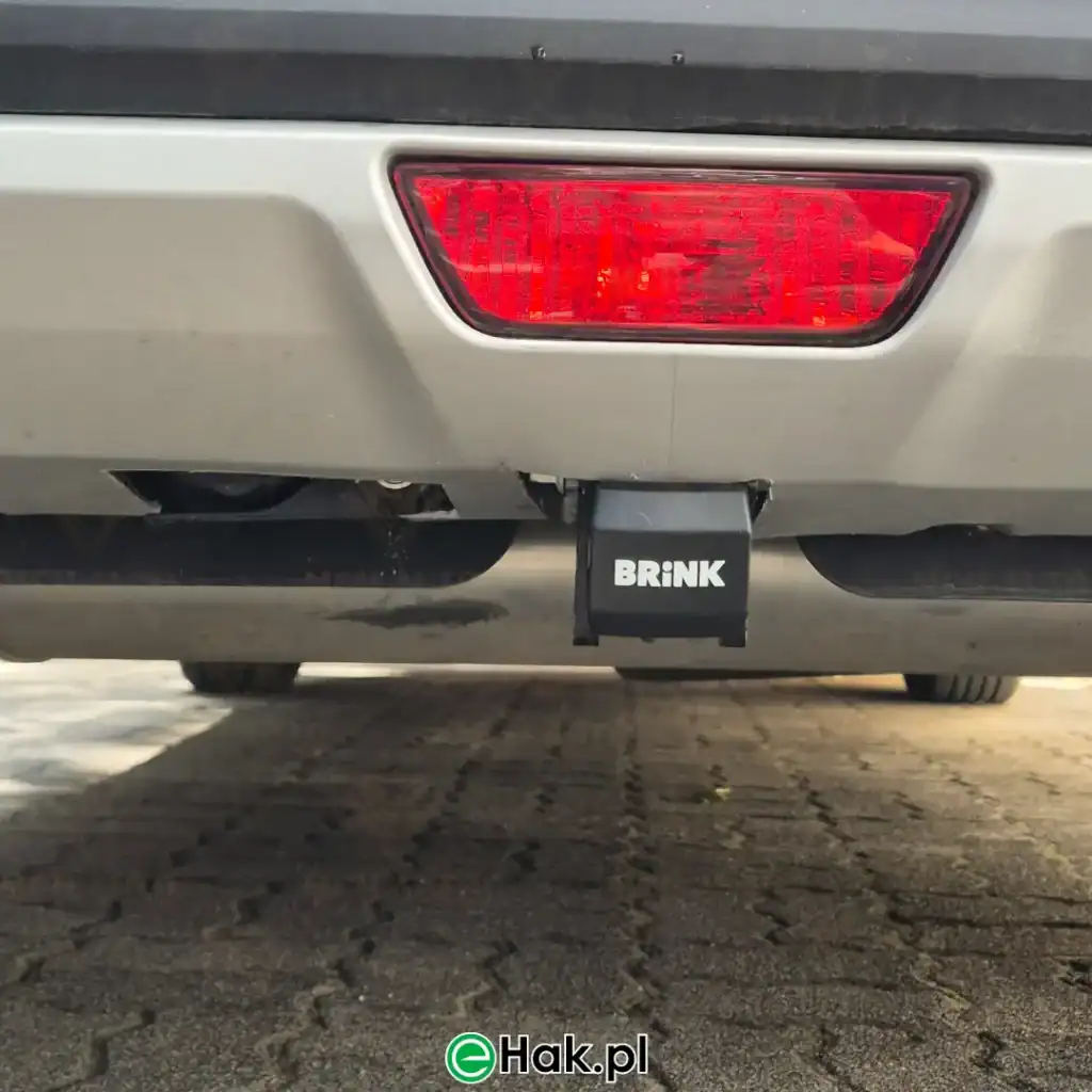 2 montaż haka holowniczego suzuki s-cross