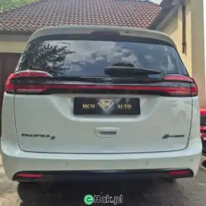 5 montaż haka holowniczego chrysler pacifica hybrid