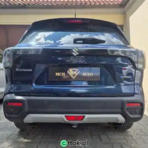 5 montaż haka holowniczego suzuki s-cross