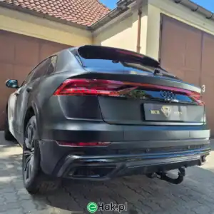 7 montaż haka holowniczego audi q8 s-line