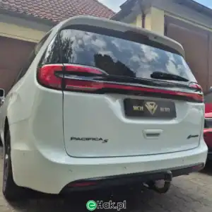 7 montaż haka holowniczego chrysler pacifica hybrid