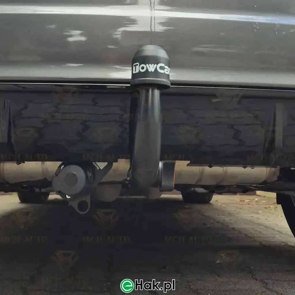 7 montaż haka holowniczego maserati grecale