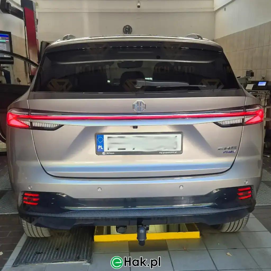 7 montaż haka holowniczego mg hs ii hs phev