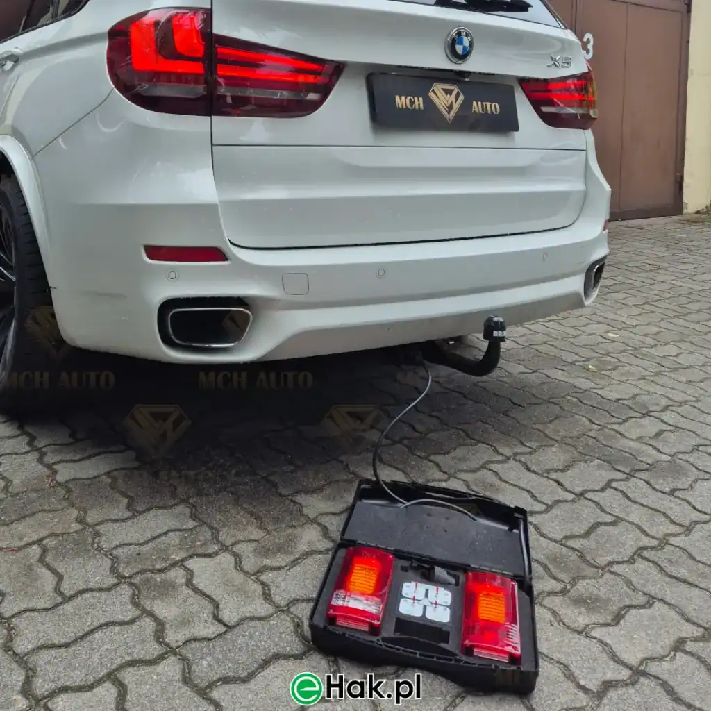 8 montaż haka holowniczego bmw x5 f15
