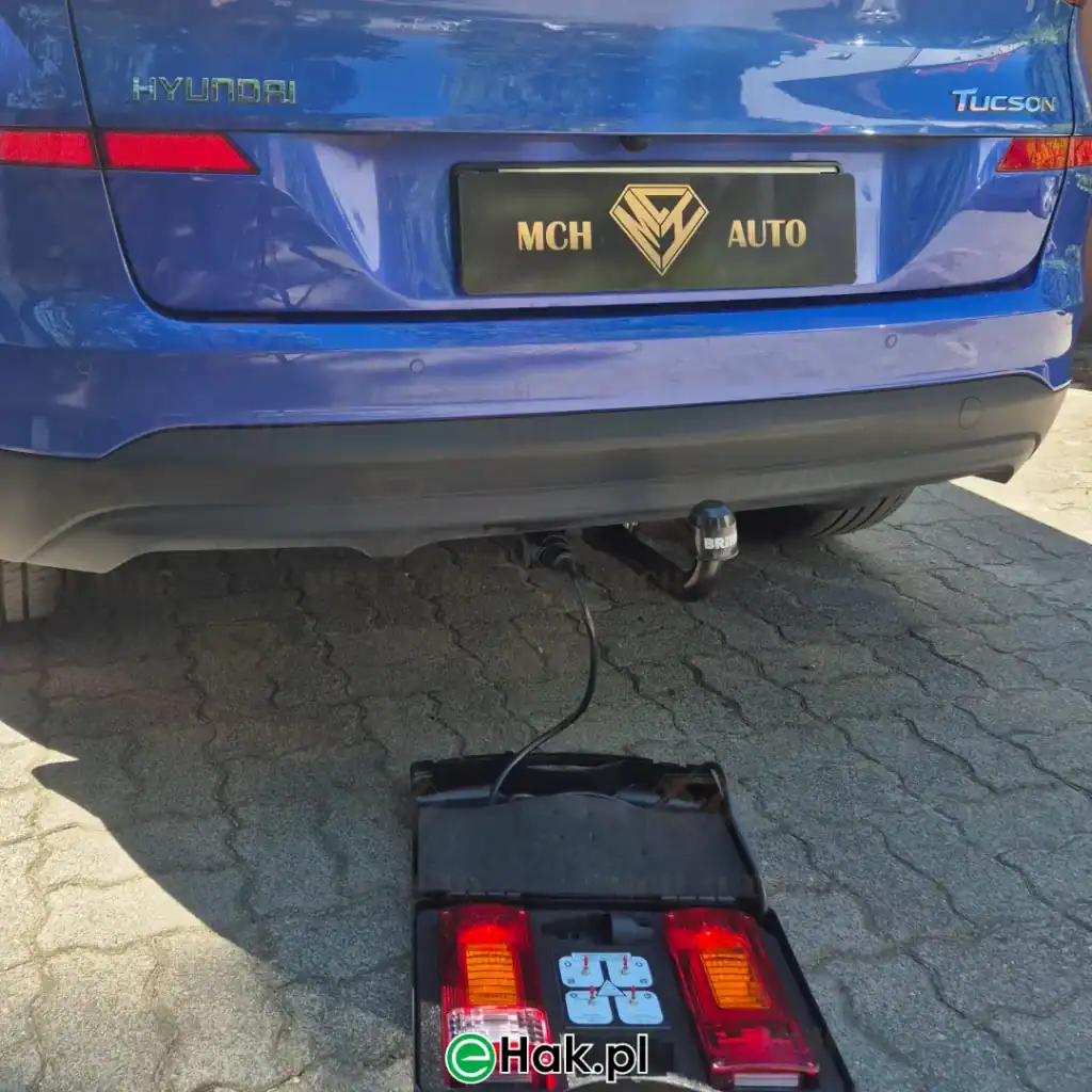 montaż haka holowniczego hyundai tucson iii