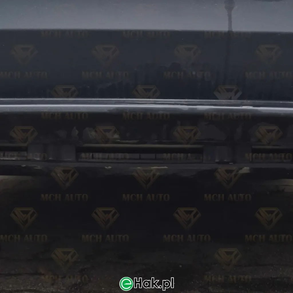 2 montaż haka holowniczego tesla model 3