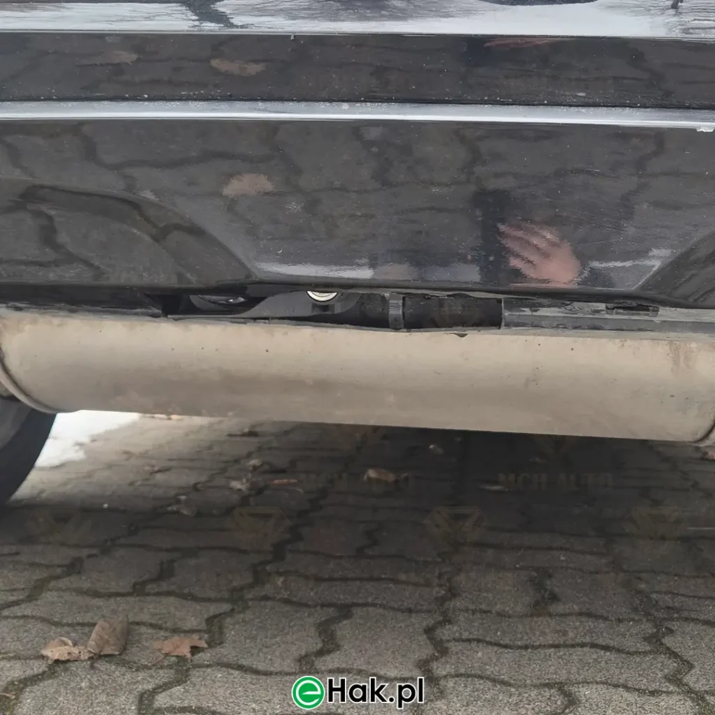 3 montaż haka holowniczego bmw x4 f26