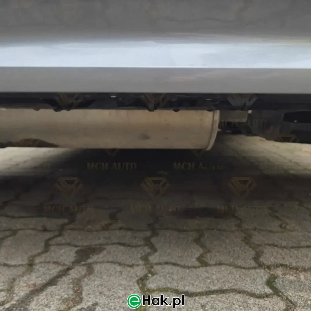 4 montaż haka holowniczego bmw x3 f25