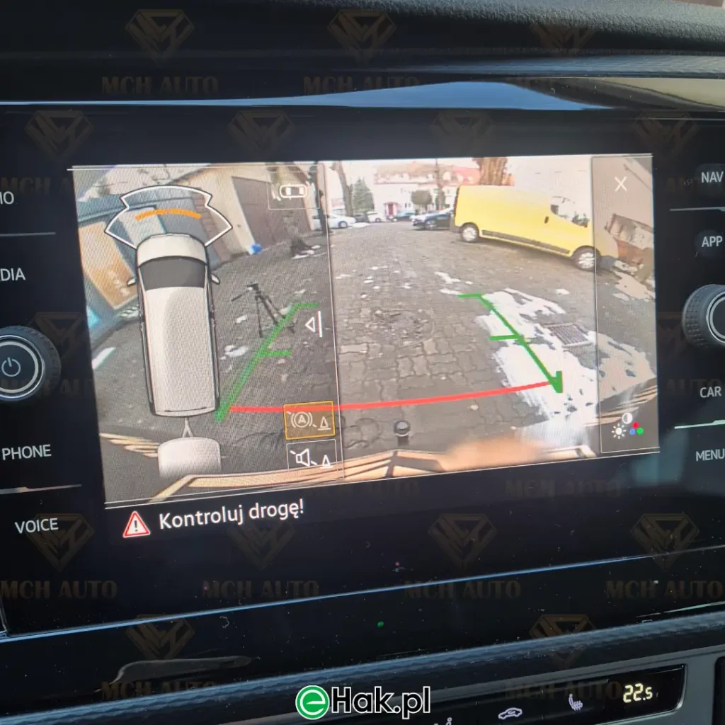 montaż haka holowniczego vw t6 california