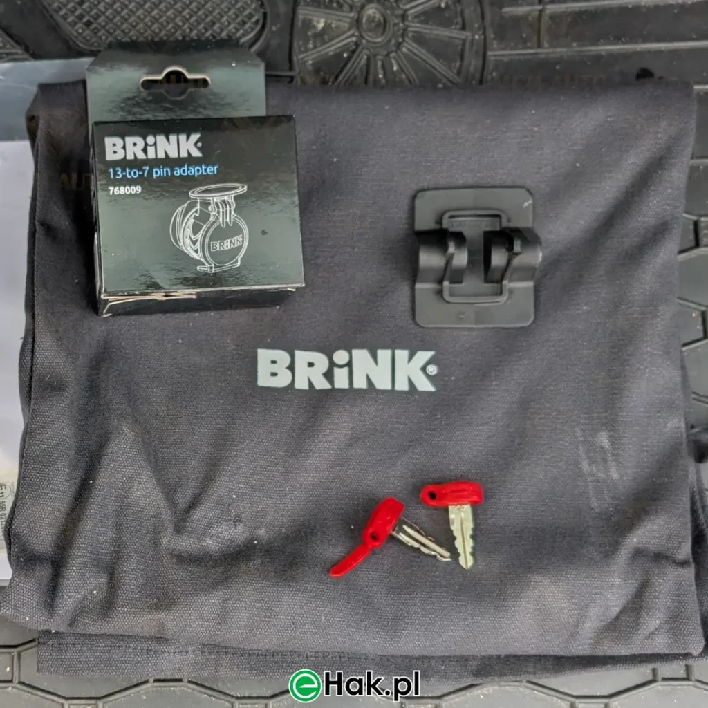 1 montaż haka holowniczego mercedes c w206