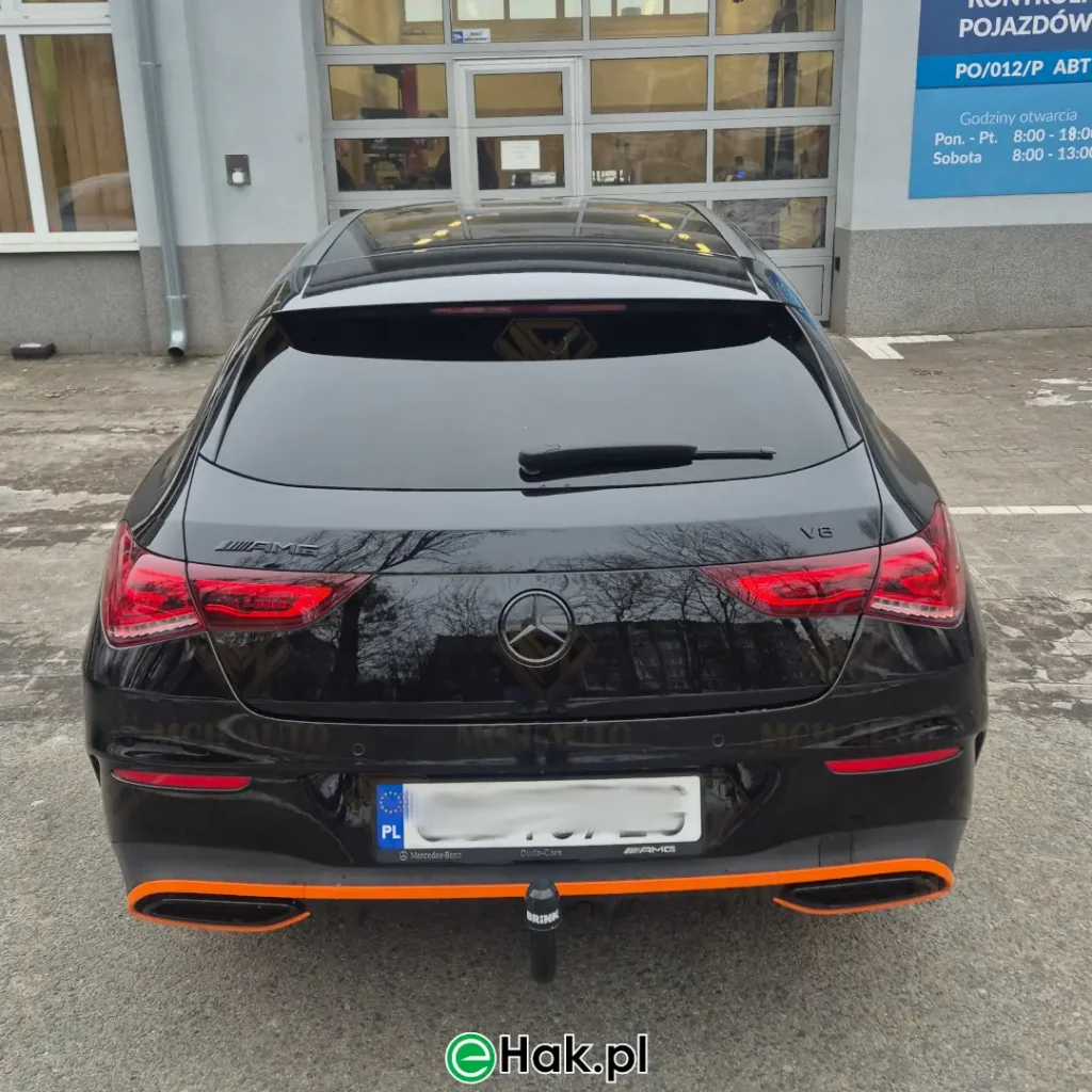 10 montaż haka holowniczgo mercedes cla 118 amg line