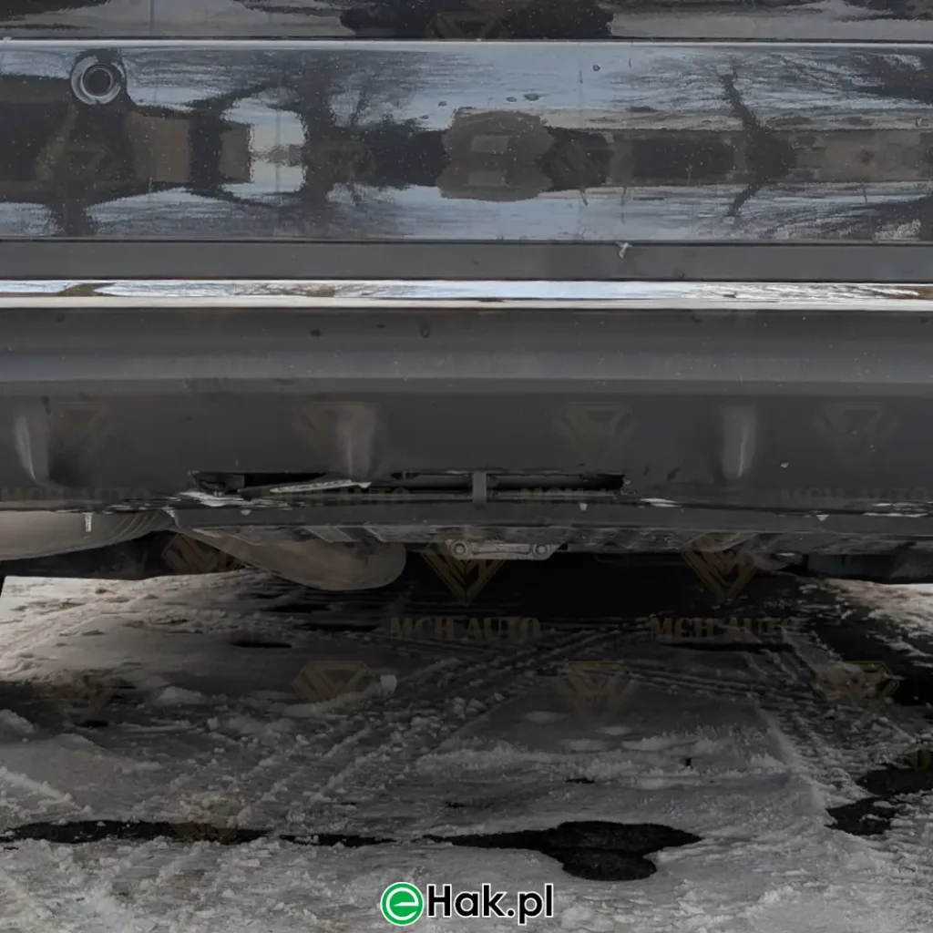 2 montaż haka holowniczego mercedes c w206