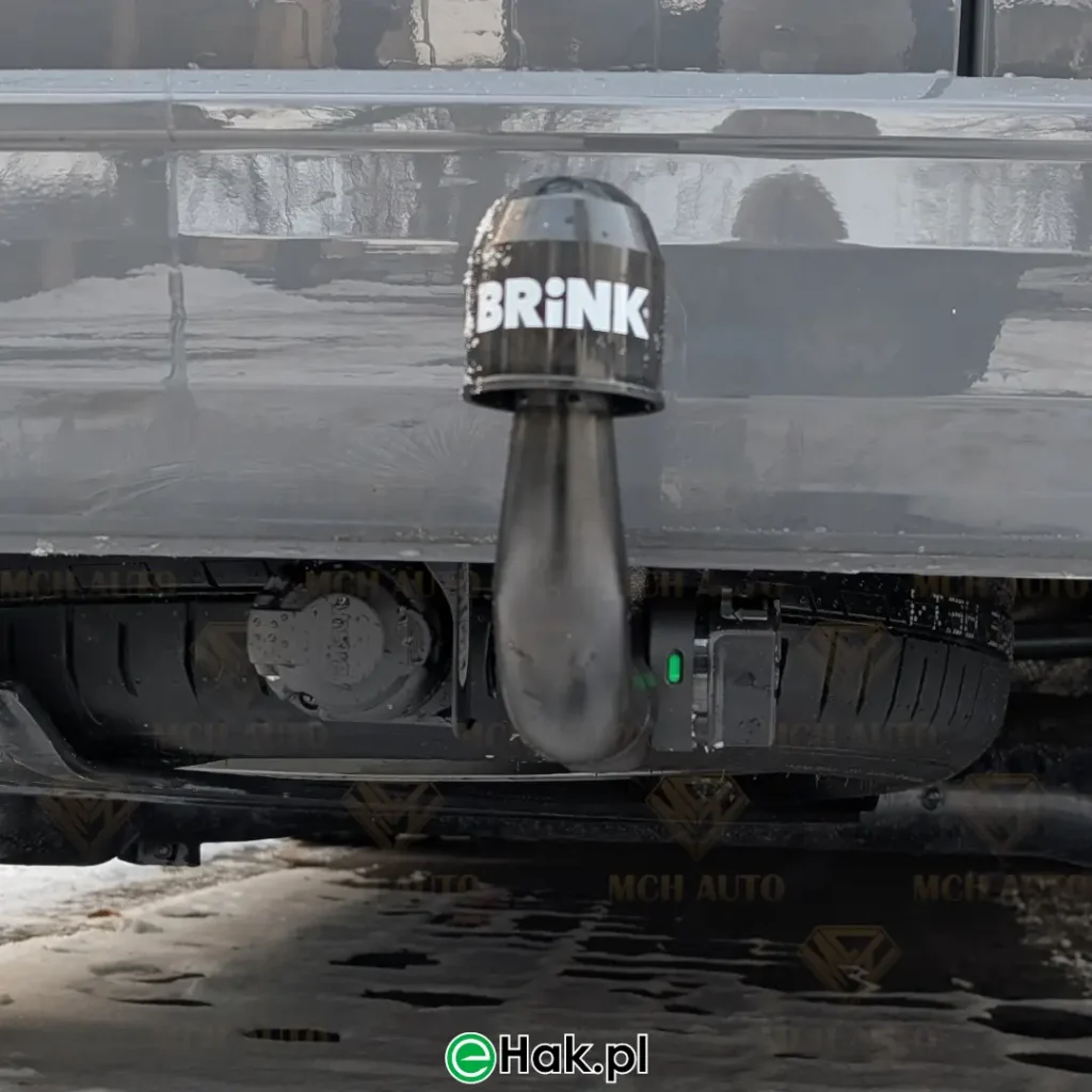 2 montaż haka holowniczego vw caddy v