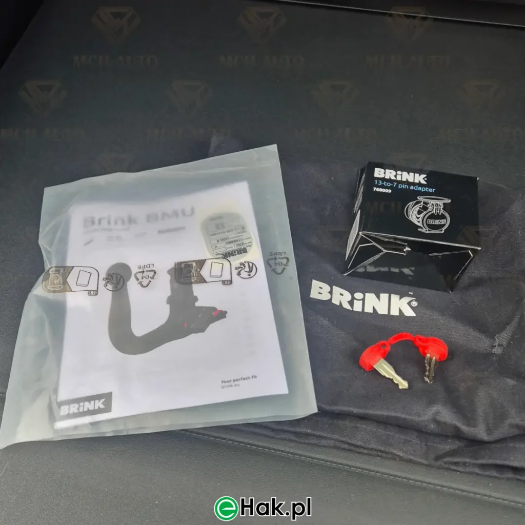 3 montaż haka holowniczgo mercedes cla 118 amg line